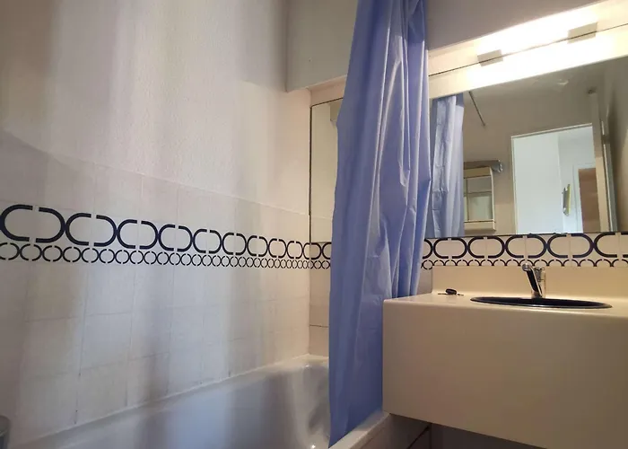 T3 Avec Piscine Et Tennis à 100m De La - Cap D'agde - Fr-1-607-117 *